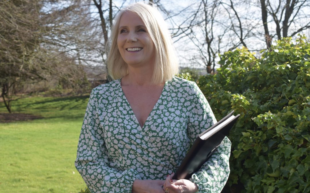 Interview with a Celebrant: Sharon Ratcliffe