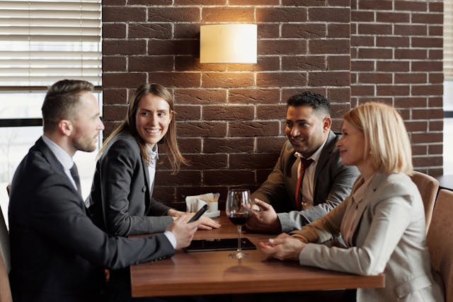 group of people talking and supporting each other. A good way to support your mental health